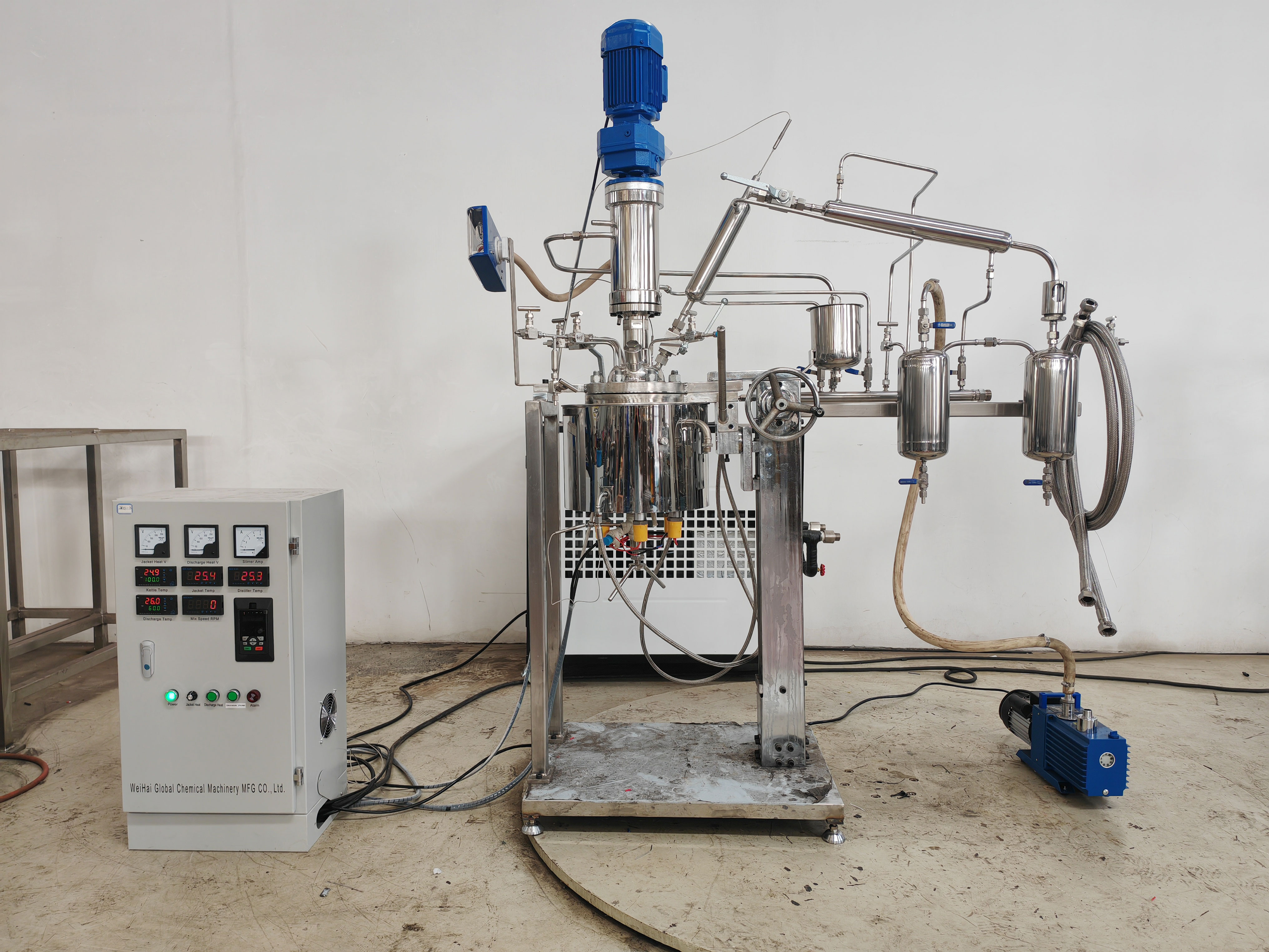 威海環宇3L減壓蒸餾反應釜成功出口澳洲，展示國際化定制實力